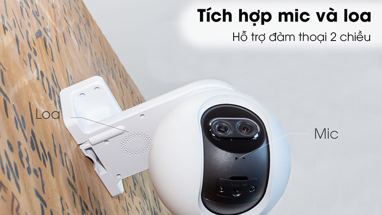 Lắng nghe &acirc;m thanh 2 chiều tr&ecirc;n EZVIZ C8PF