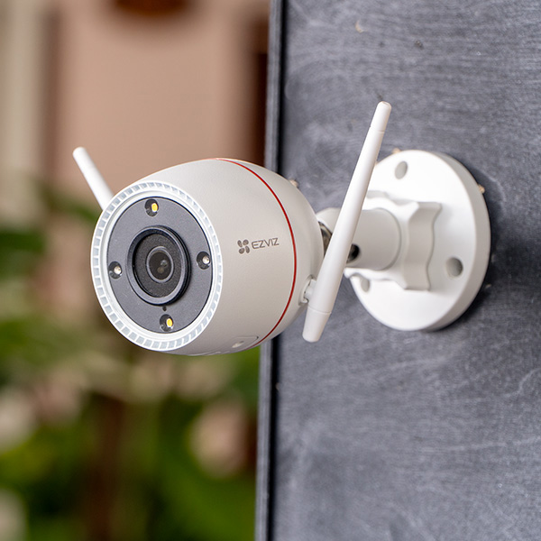 Camera Ezviz H3c 3mp – Full color có còi hú báo động